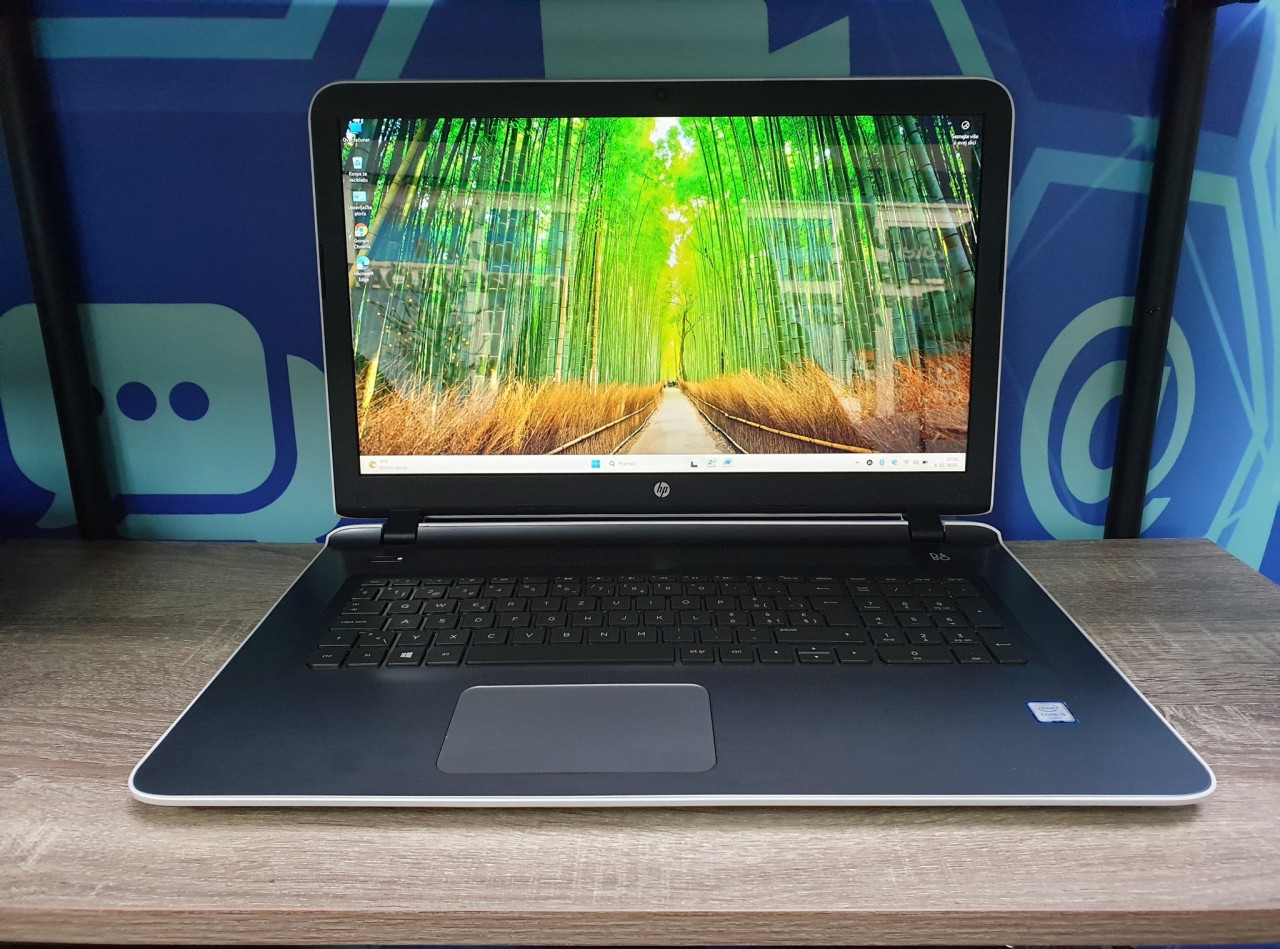 n HP PAVILION - Image 1